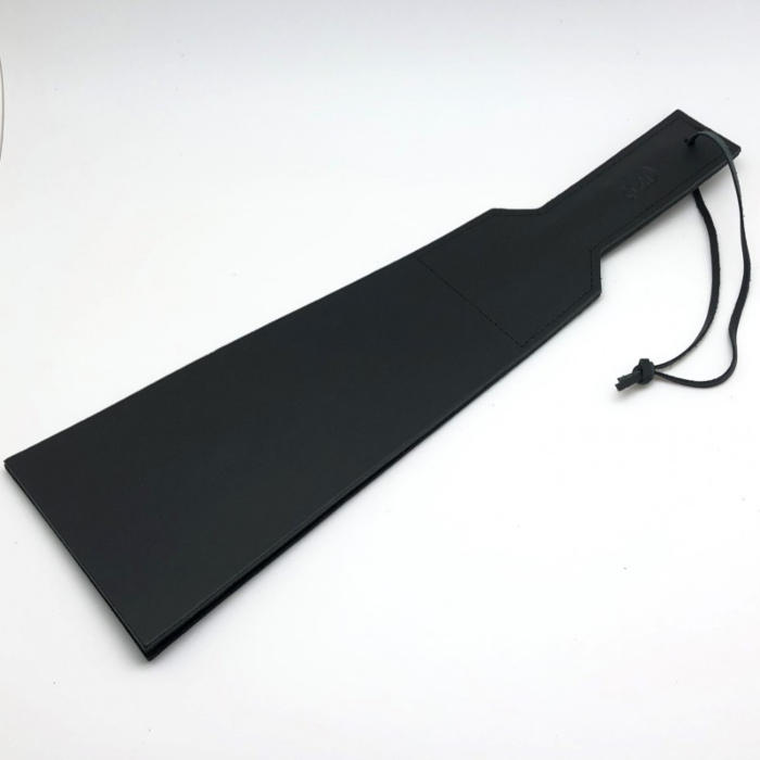 WHIP, CROP & BATUN Leather paddle 45cm The Red
WHIP, CROP & BATUN Leather paddle 45cm The Red